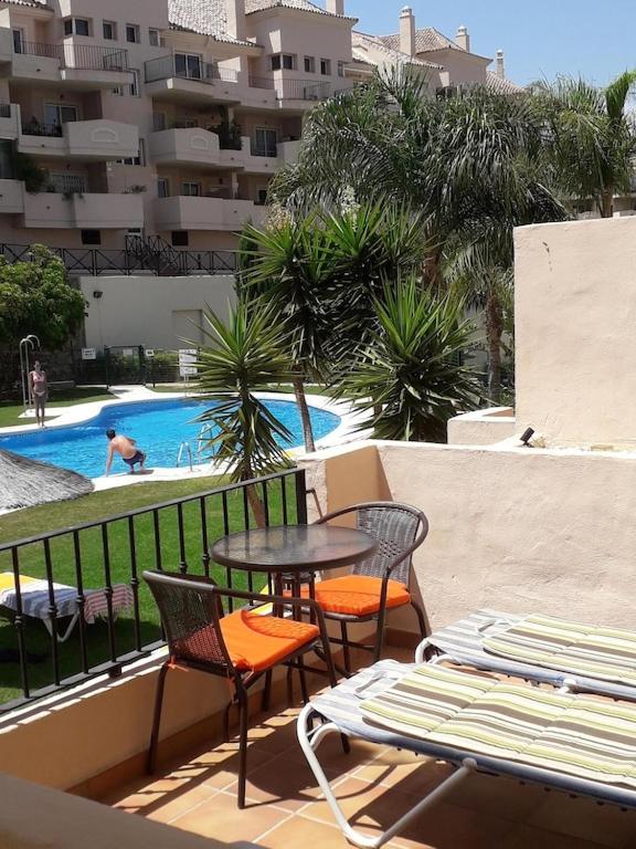 Duquesa Fairways, A Spacious Apartment With Fabulous Views And Facilities Manilva Luaran gambar