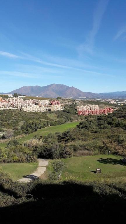 Duquesa Fairways, A Spacious Apartment With Fabulous Views And Facilities Manilva Luaran gambar